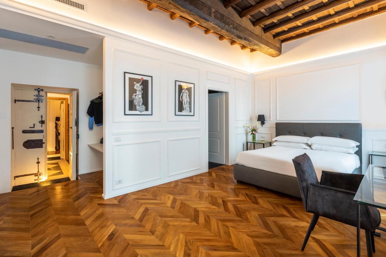 Largo Arenula Guest house